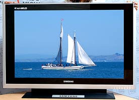 40-дюймовый активно-матричный OLED-дисплей Samsung