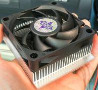 Специальный кулер для Pentium - в комплекте