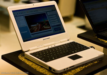 Commodore UMMD 8010/F. Нетбук для ностальгирующих.