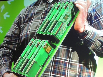Пять процессоров Intel и пять процессоров на ARM на общей плате