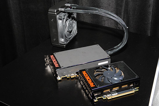 Фотография видеокарт Radeon R9 Fury X и AMD Radeon R9 Nano