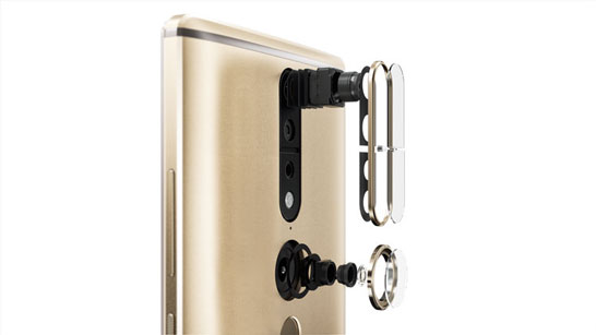 Тыловые камеры смартфона Lenovo PHAB2 Pro, включая камеру определения глубины сцены