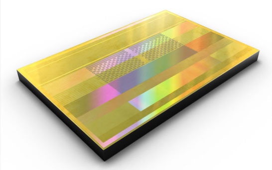 Микросхема памяти Samsung HBM2 второго поколения